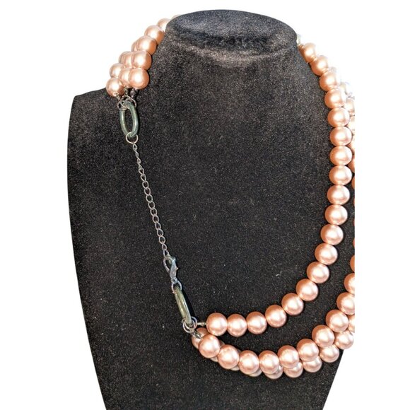 Vintage-Style Triple-Strand Faux Pearl Necklace with Adjustable Chain 16 Inches - Picture 3 of 9